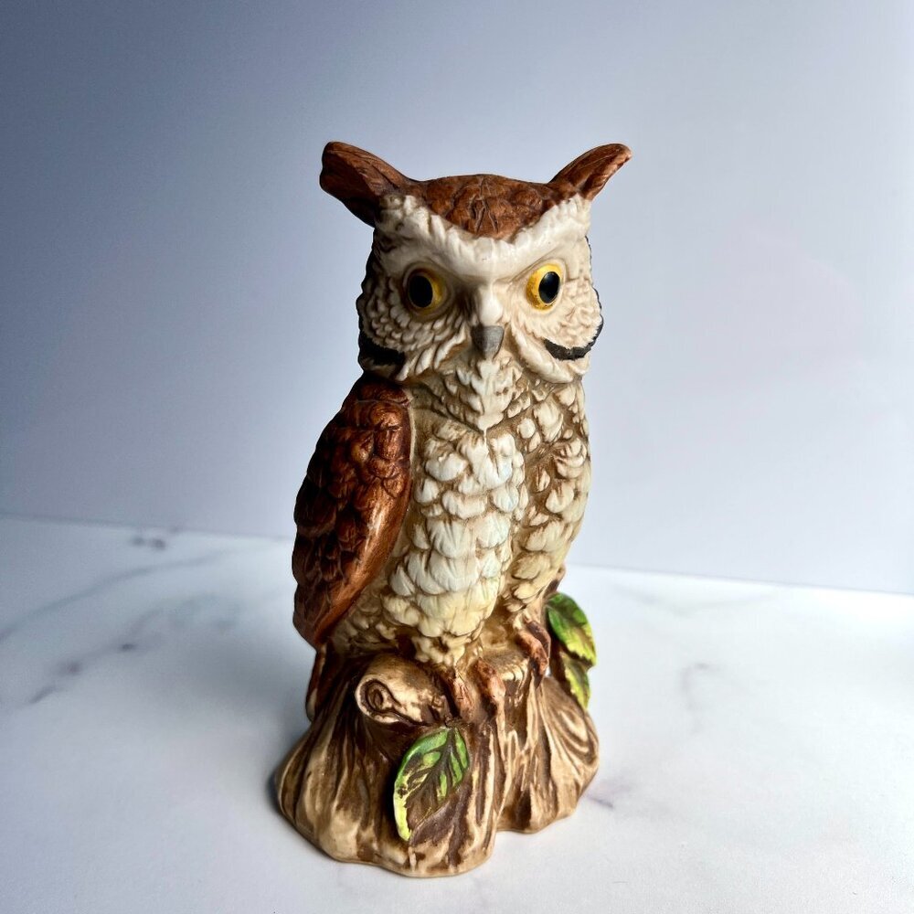 Vintage Ardco 6.5" Great Horned Owl Stump Porcelain Figurine